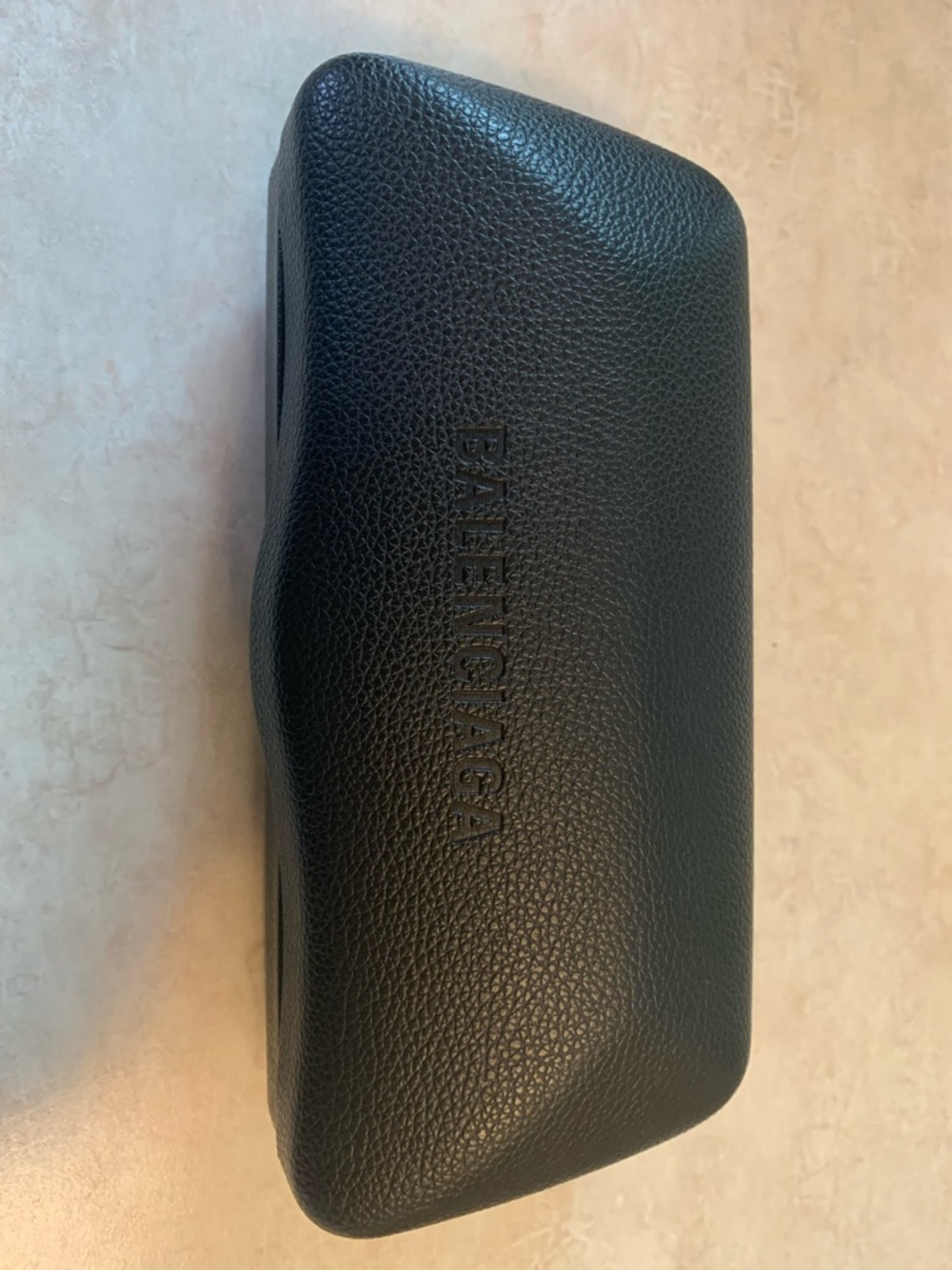 Balenciaga women’s sunglasses with case - Picture 7 of 11